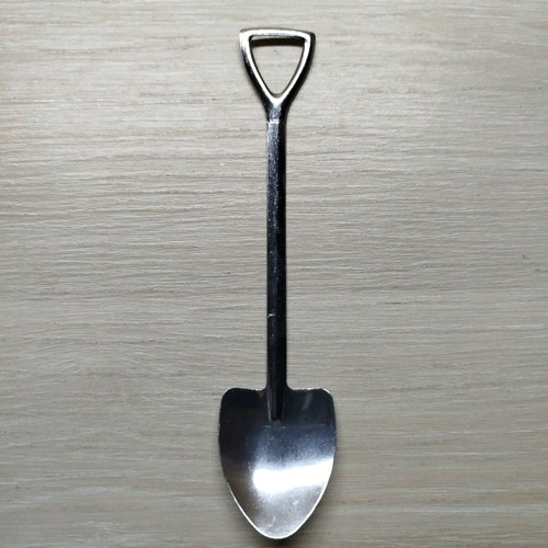 Dessert spoons new, set of 4, metal inox with shovel design