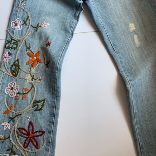 Silvian Heach embroidered jeans size small like new