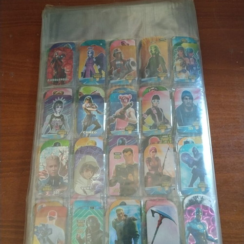 Fortnite holographic and magnetic tags collection used, 211 pieces