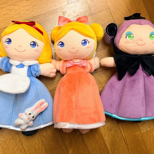 Set of 3 plush princess dolls like new