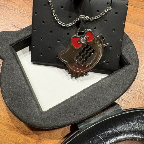 Hello Kitty Aquarius Stainless Steel Necklace new, original