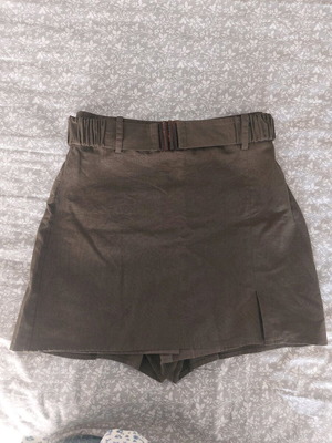 Linen skirt-shorts Zara like new, size XS, khaki