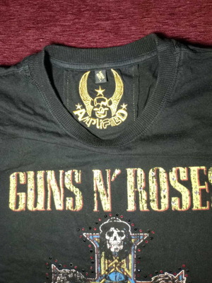 Guns n' Roses tour T-shirt like new, Amplified, size M, black multicolor