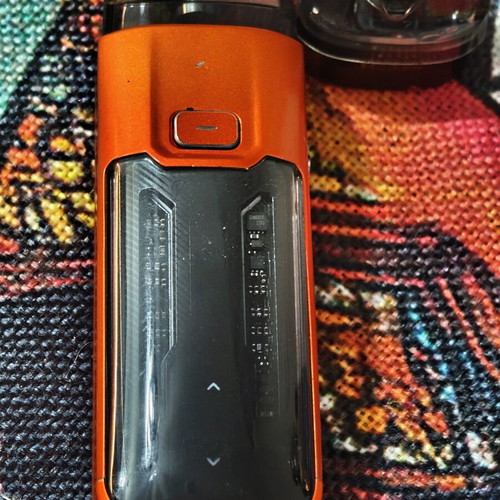 Vaporesso Lux electronic cigarette used with extra tank