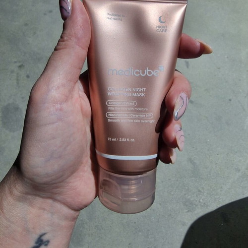 Medicube Collagen Night Wrapping Mask like new