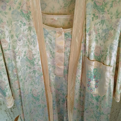 Nightgown and robe set No52, new, satin floral design
