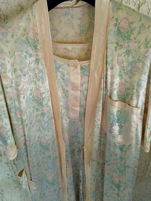 Nightgown and robe set No52, new, satin floral design