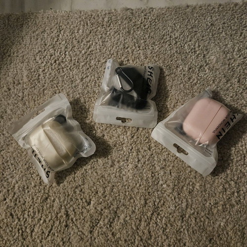Airport AirPods 1 / 2 cases new, minimal and elegant design