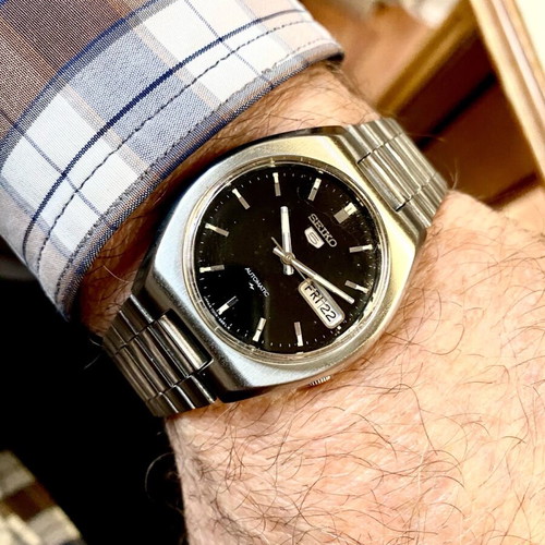 Seiko 5 N9 automatic vintage 1970s watch like new