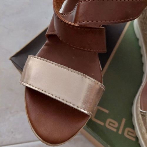Celebrity platform sandals like new, size 38, brown with gold detail