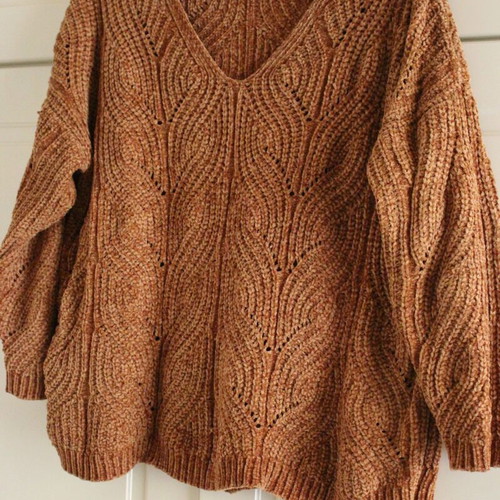 Brown pullover size M new