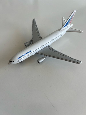 Airplane figure like new, static