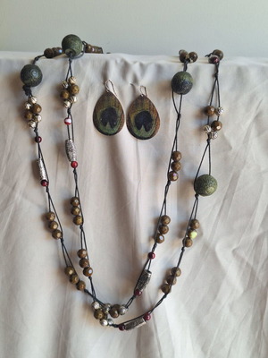 Boho Ethnic Σετ κοσμημάτων με μακρύ κολιέ με χάντρες και σκουλαρίκια παγώνι σαν καινούργιο