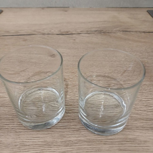 Set of 5 drinking glasses, 3 large and 2 small