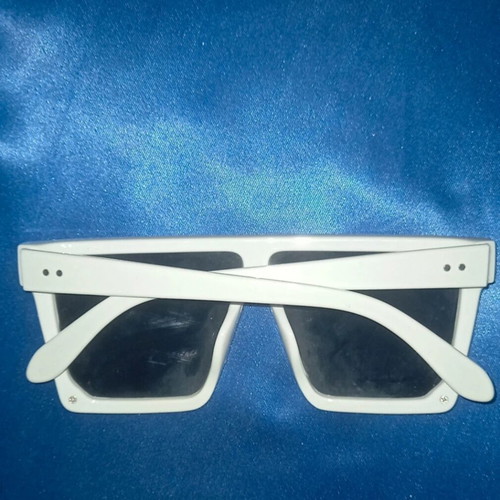 Anna Riska sunglasses black and white