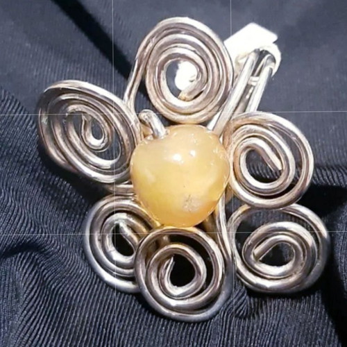 Daisy ring silver plated new handmade with stone