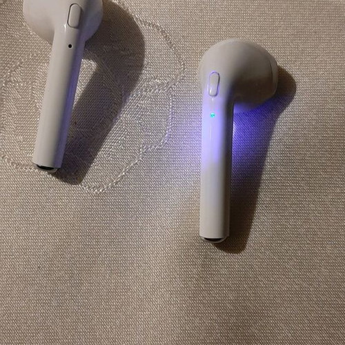 Bluetooth wireless earbuds new, white color, excellent sound quality