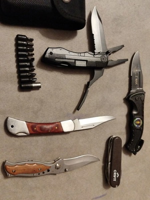 Z MAK Mil Tec EDC Set like new