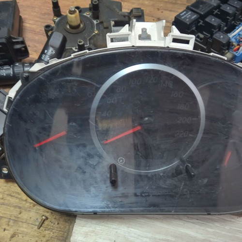 Mazda 5 speedometer used, C23555430