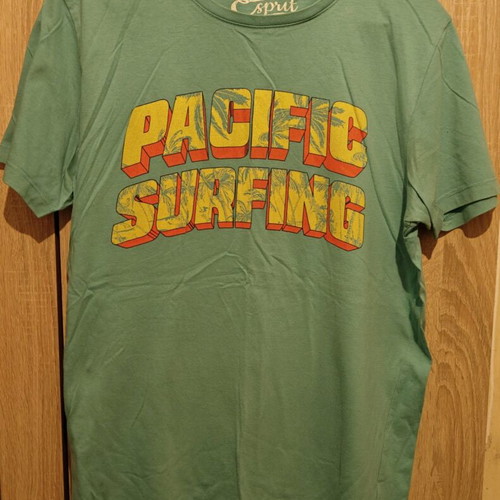 Esprit men's T shirt used, multicolor, size M