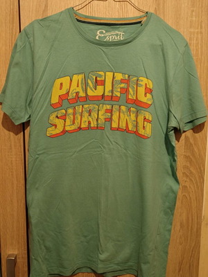 Esprit men's T shirt used, multicolor, size M