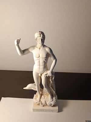 Poseidon statue like new flawless