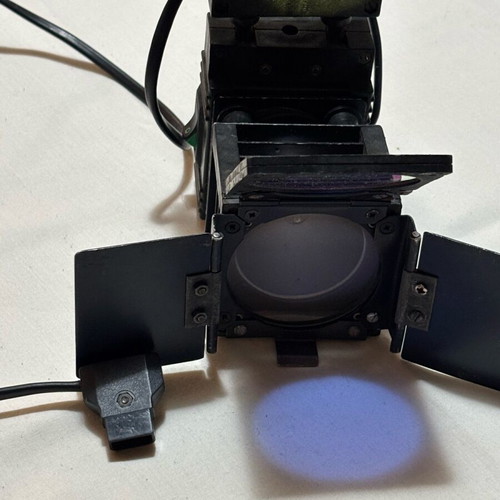 Professional Camera Light like new, Mini Fresnel Light with D-Tap connection