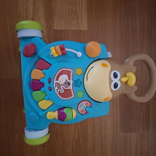 Infantino 3-in-1 Activity Table and Walker like new, musical