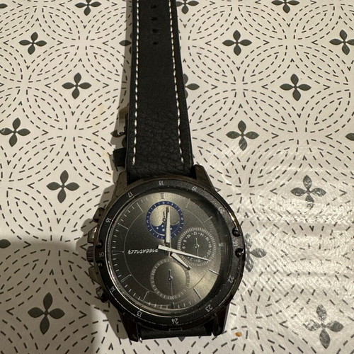 Men's black wristwatch like new