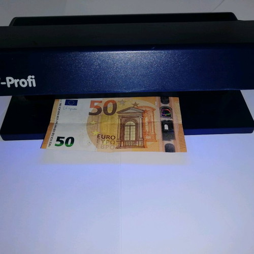 Counterfeit Banknote Detector like new