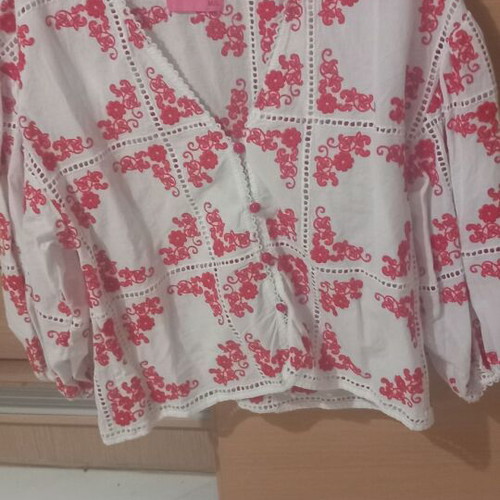 Karavan blouse with buttons