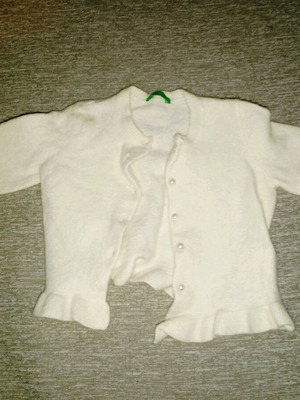 Benetton wool cardigan for girl size 2Y 90cm like new