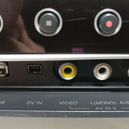 LG DR389 DVD εγγραφέας αναπαραγωγέας σαν καινούργιο με αυθεντικό τηλεκοντρόλ