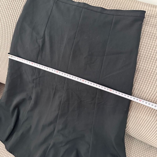 Midi skirt black with flared hem like new, size M/L