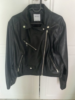 Bershka faux leather biker jacket black XL like new