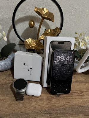 iPhone 15 Pro Max 256GB σαν καινούργιο με AirPods 3ης γενιάς και Huawei Watch 4