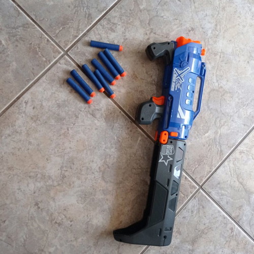Nerf Blaze Storm used with darts and case