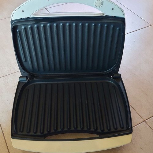 Severin Grill and Panini Maker 1400W like new