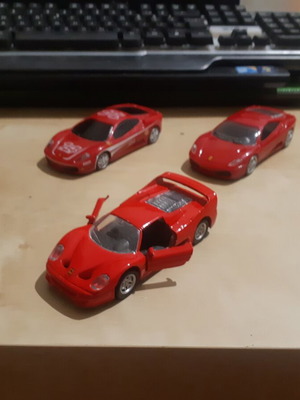 Maisto Ferrari F50 μεταλλικό μοντέλο 1:39 με ανοιγόμενες πόρτες