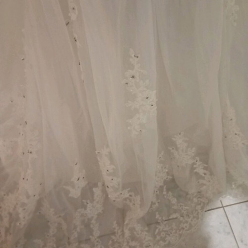 Wedding dress white with embroidered bust and tulle skirt like new, size XXXL