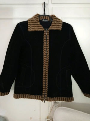 Suede jacket women's like new with boucle collar black and brown