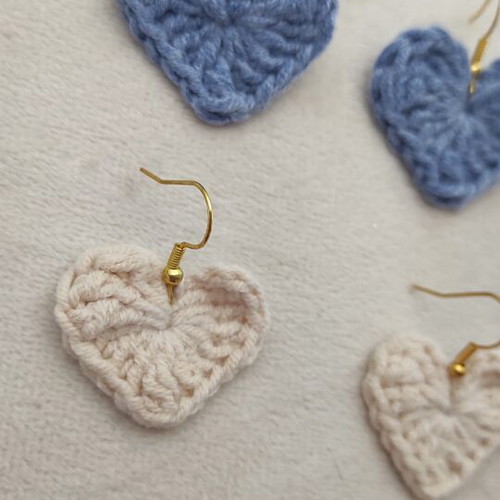 Crocheted heart earrings new