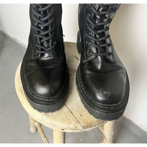 Pull&Bear black high boots with laces and zipper new
