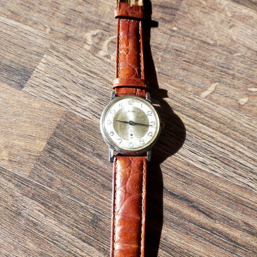 Mechanical wristwatch