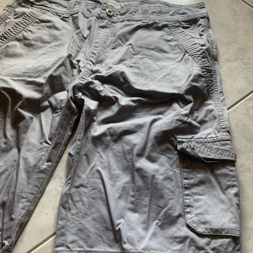 Cargo bermuda gray like new, size L 40 12