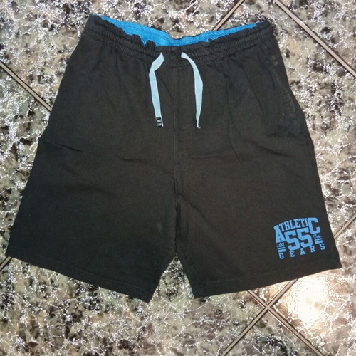 Men's Bermuda shorts like new, black, sizes M and L