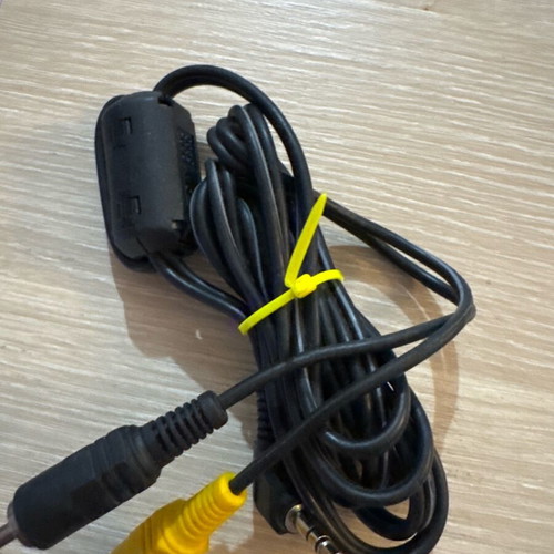 Mini Jack to RCA cable 1.5m like new