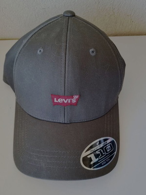 Levi's Housemark Flexfit 110 baseball cap, olive green
