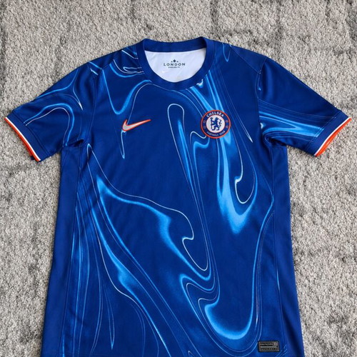 Chelsea Jersey 2024/25 Large like new, authentic