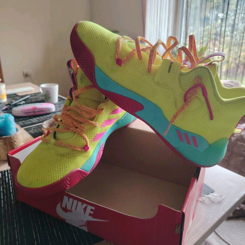 Adidas Harden Stepback 3 sneakers like new, size 48, yellow and turquoise